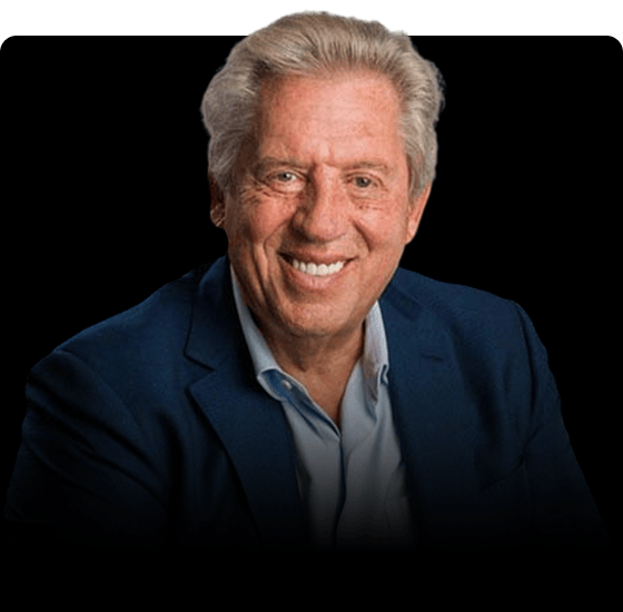 John Maxwell live at Maxwell BookCamp 2025, sharing financial and leadership strategies on December 4-5